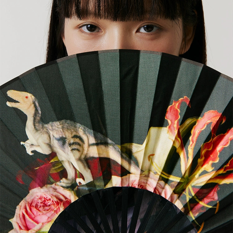 Araki hand fan