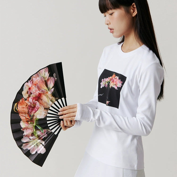 Araki hand fan
