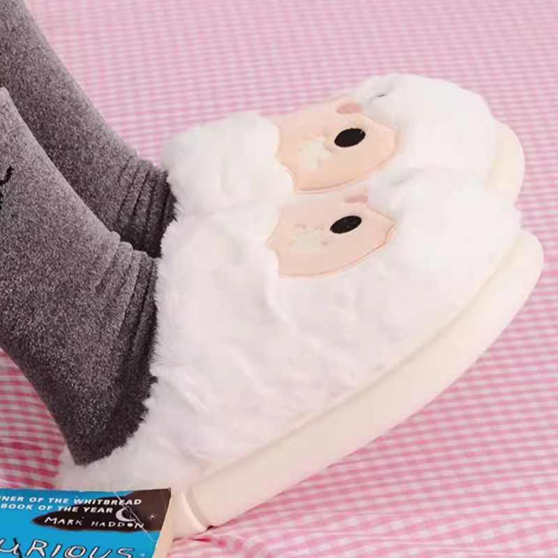 Akka slippers