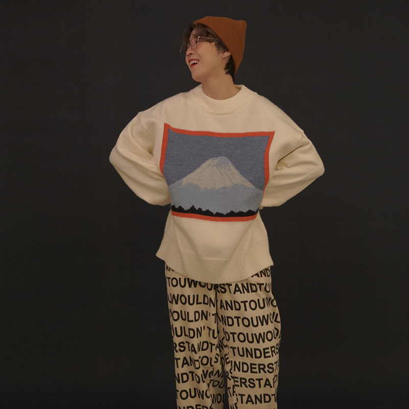 Fuji-san sweater